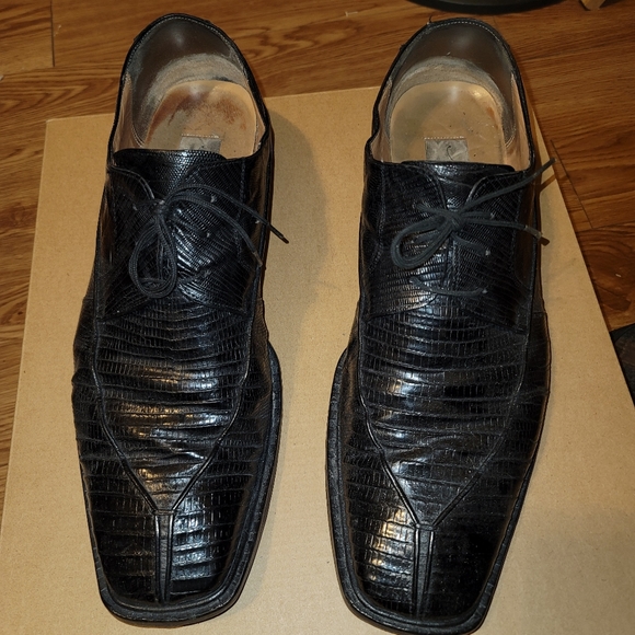 Shoes - Picture 6 of 6